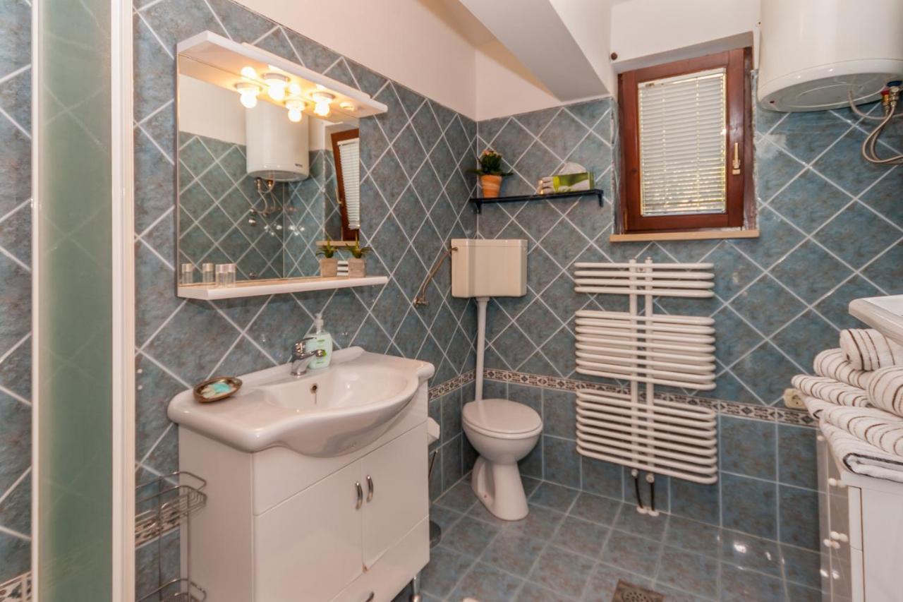 Lori Apartment บัชกา ภายนอก รูปภาพ