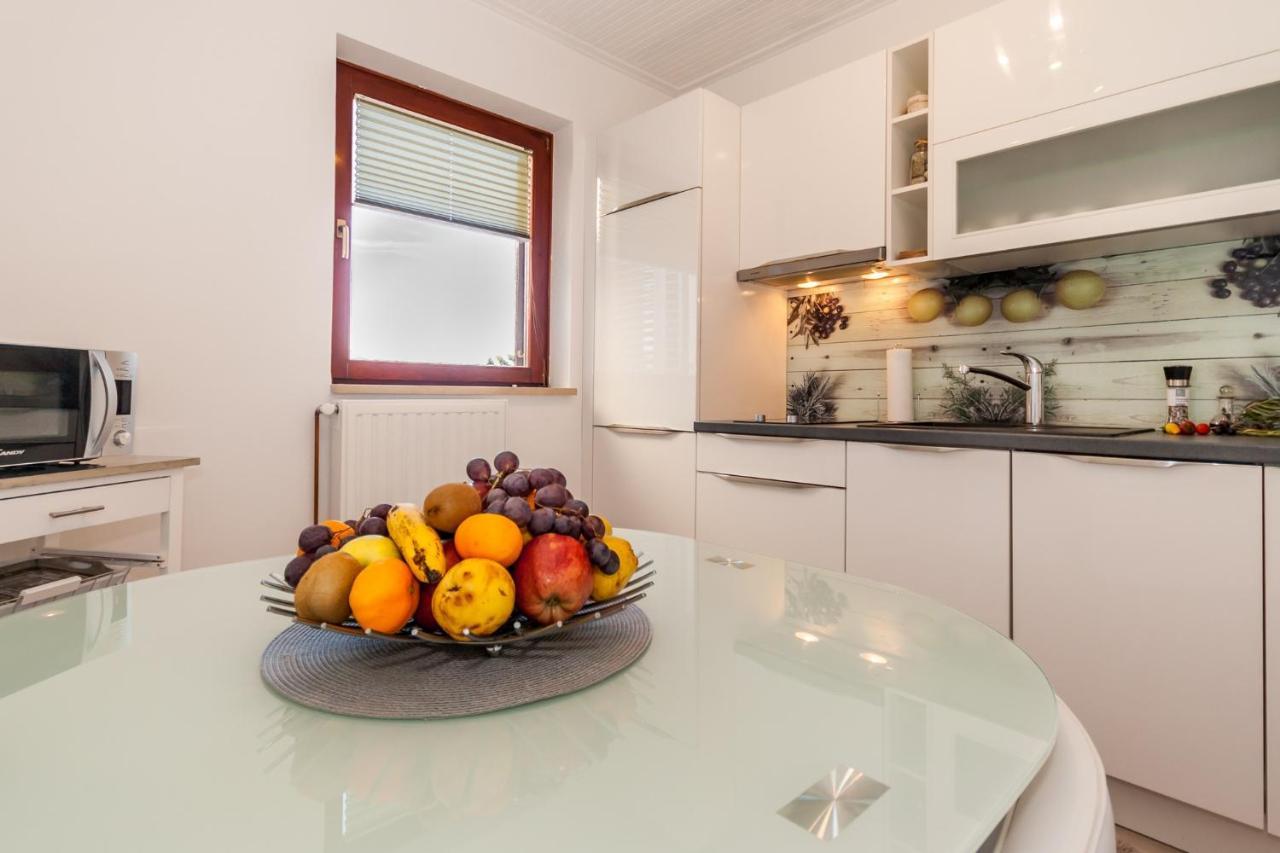Lori Apartment บัชกา ภายนอก รูปภาพ